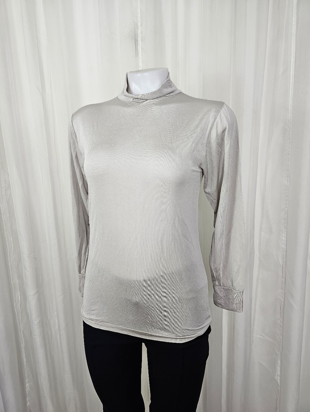 WinterSilks Silver/Champagne Knit Mock Neck Long Sleeve Top Base Layer Small